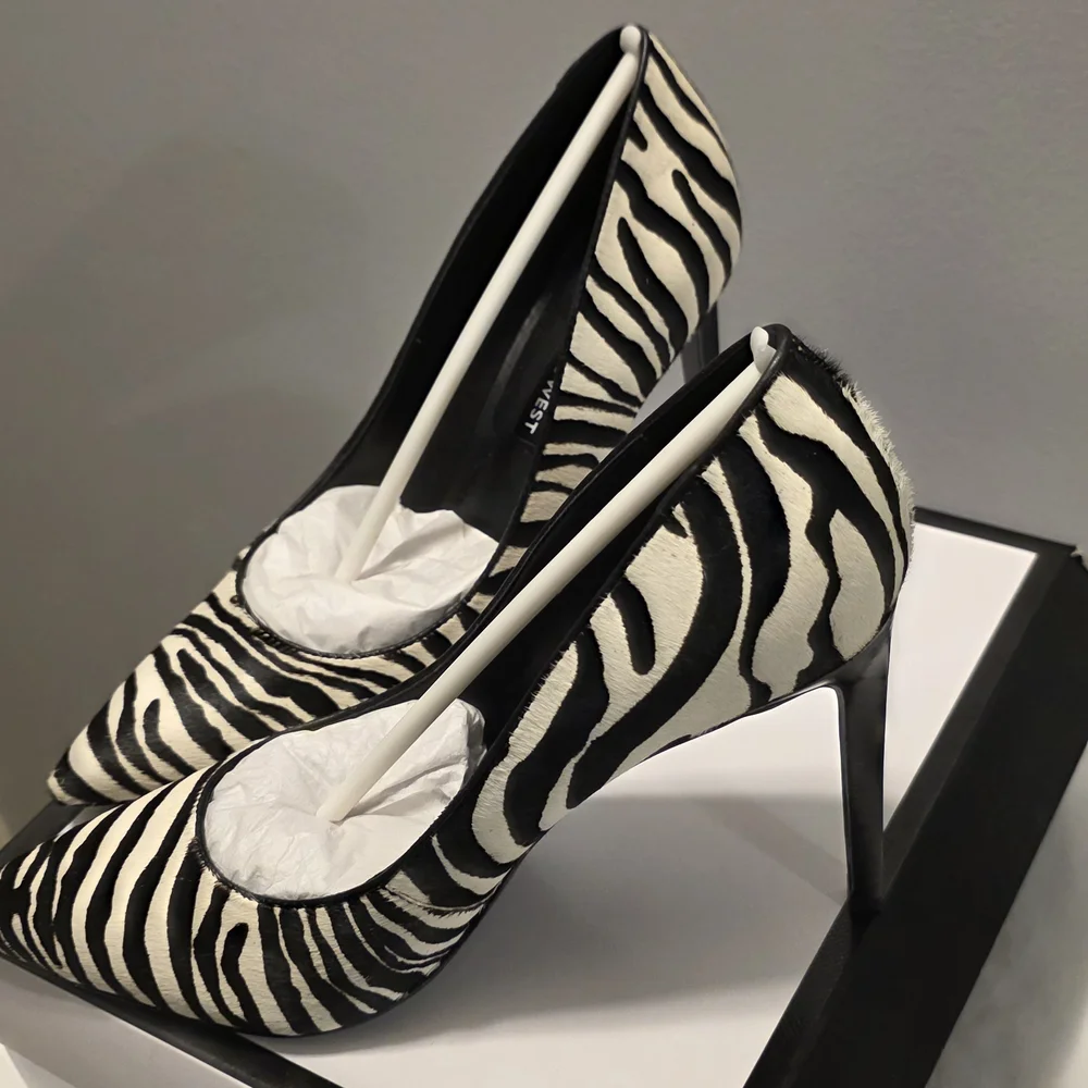 BRAND NEW Nine West Zebra Print Tatiana Pumps - Picture 2 of 7
